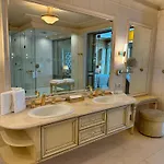 Royal & Hotell Riga