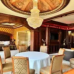 Hotell Royal & 5*