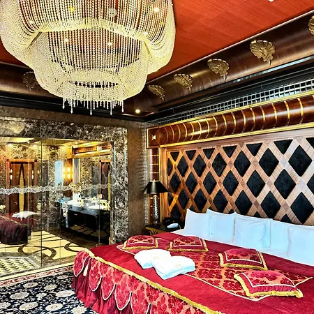 Royal & ホテル リガ