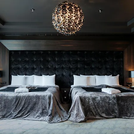 호텔 Royal & 5*