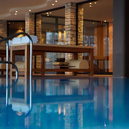 Ξενοδοχείο Royal &