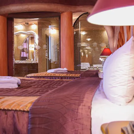 Готель Royal & Рига