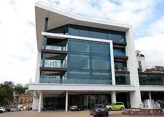 Royal & Viesnīca 5*