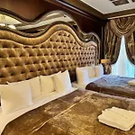 Royal & Hotel 5*