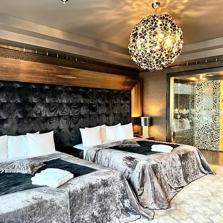 Royal & 5* Riga
